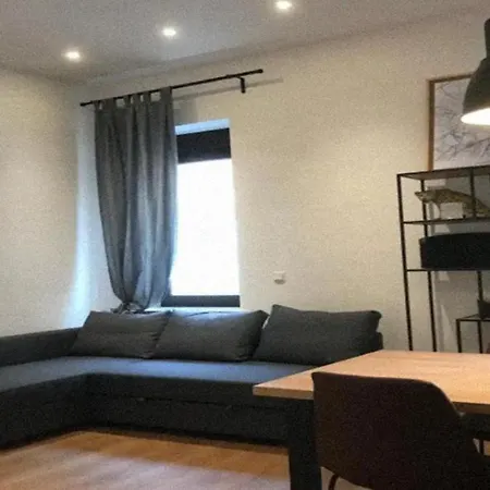 Hébergement de vacances One Bedroom Apartment Between The Old Town And The City Park *